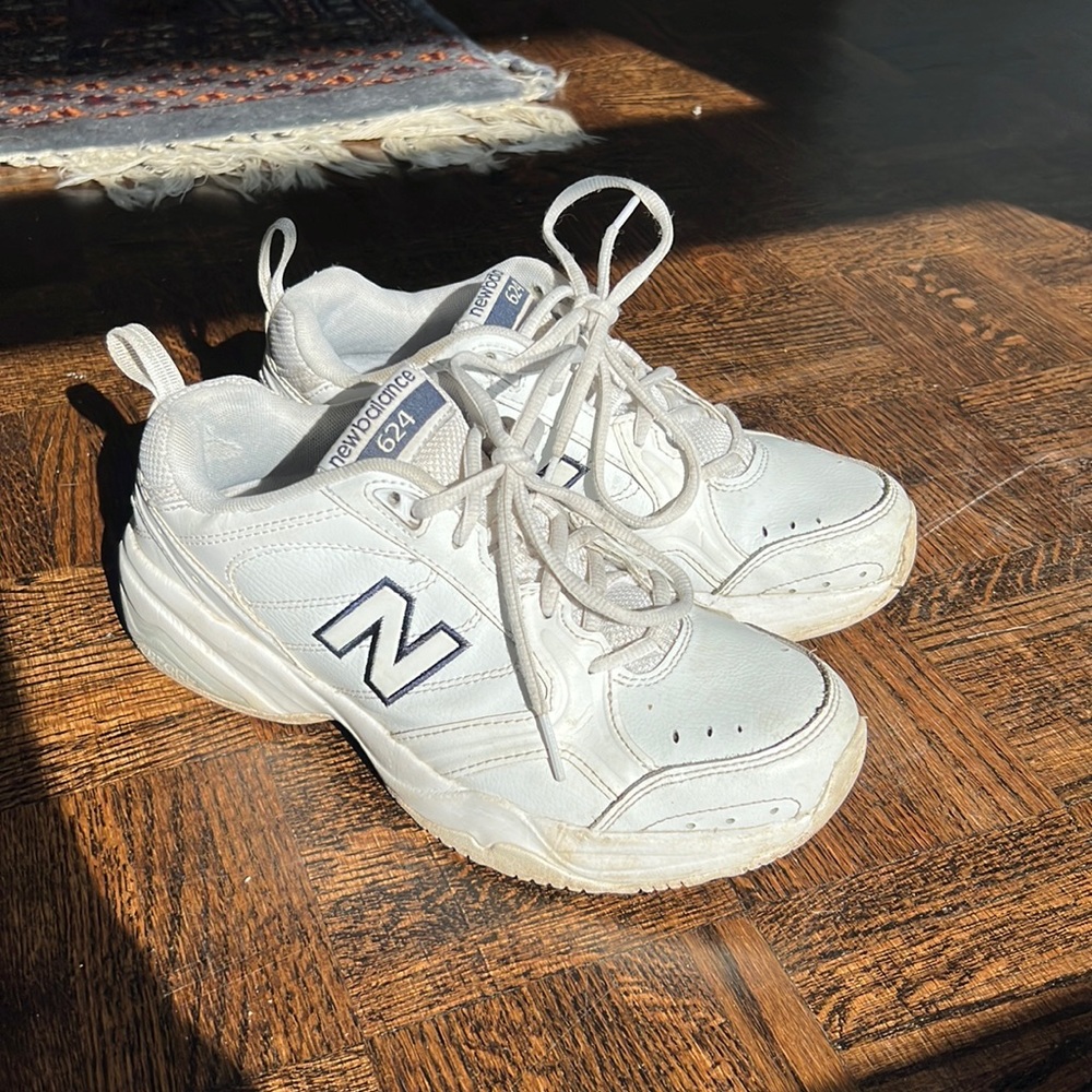 New Balance 624